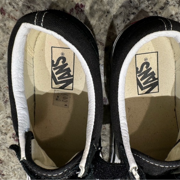 Vans Black & White 3 Strap Velcro Shoes Sze 9M / 10.5W - Picture 12 of 15